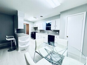 6410 Neff St in Houston, TX - Building Photo - Building Photo