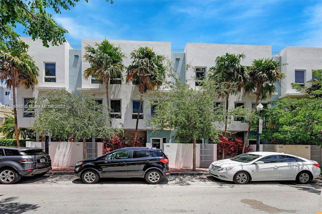 709 2nd St, Unit 5 in Miami Beach, FL - Building Photo