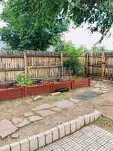 502 Los Arboles Ave NW in Albuquerque, NM - Building Photo - Building Photo