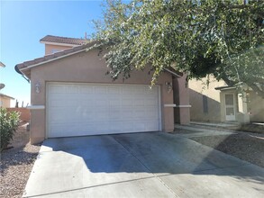 5987 Stone Hollow Ave in Las Vegas, NV - Building Photo - Building Photo
