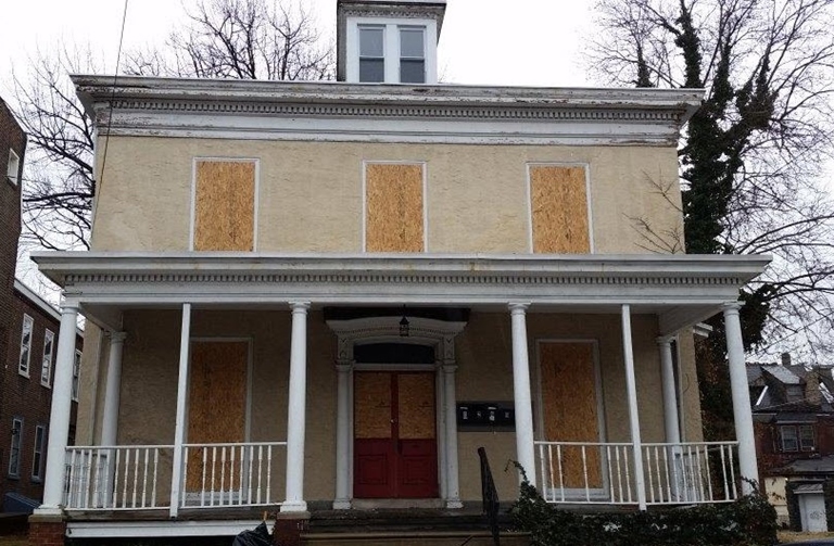 4703 Leiper St in Philadelphia, PA - Foto de edificio