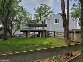1114 Clarke St in Herndon, VA - Building Photo - Building Photo
