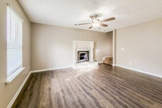 1435 Tuffnell Dr in La Vergne, TN - Building Photo - Building Photo