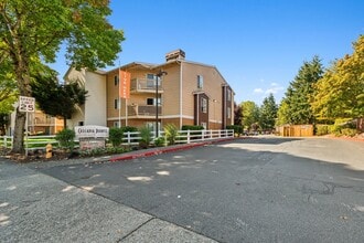 Cascadia Pointe in Everett, WA - Foto de edificio - Building Photo