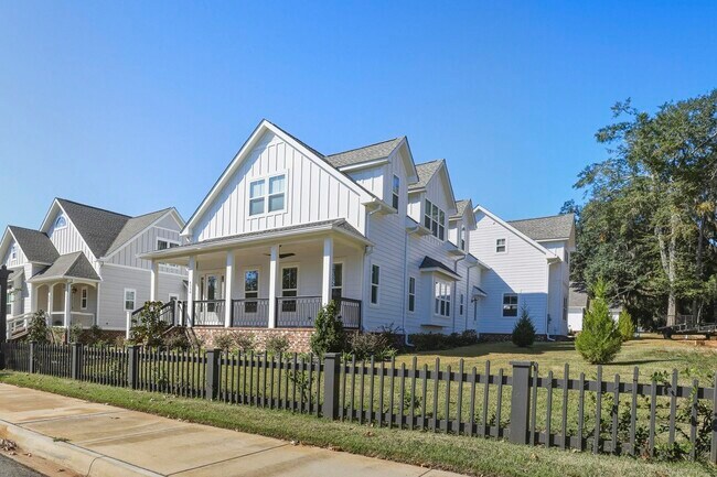 4056 Biltmore Ave in Tallahassee, FL - Building Photo - Building Photo