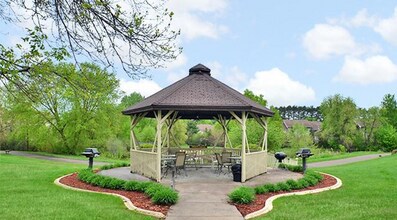 The Grove of White Bear Lake in White Bear Lake, MN - Building Photo - Building Photo