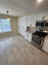 1437 Green Oak Rd in Vista, CA - Building Photo - Building Photo