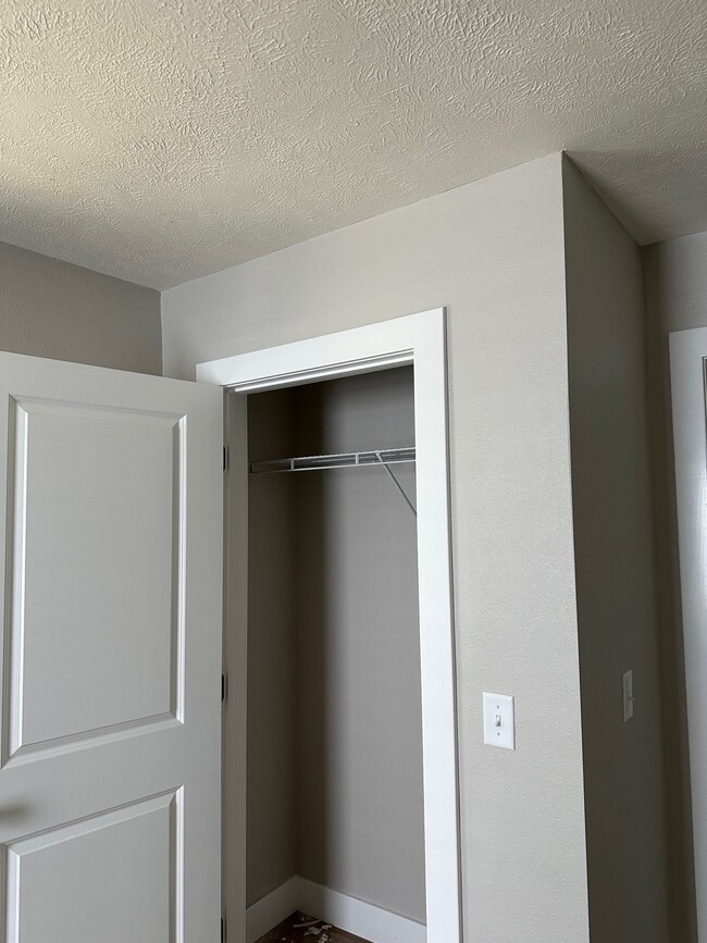 451 W Lombard St in Springfield, MO - Building Photo - Building Photo