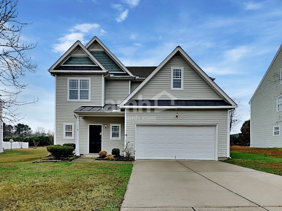 76 Hocutt Farm Dr in Clayton, NC - Building Photo