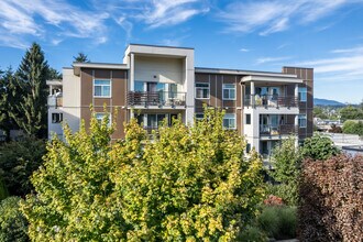 Signature Square in New Westminster, BC - Building Photo - Building Photo