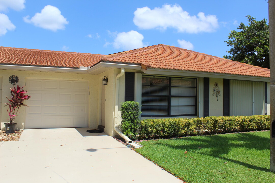 9940 Bauhinia Tree Way in Boynton Beach, FL - Building Photo