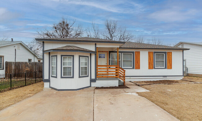 property at 1809 NW Lincoln Ave