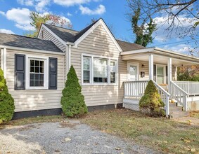 4915 Hildebrand Rd NW in Roanoke, VA - Building Photo - Building Photo