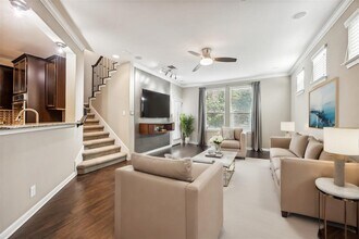 9725 Solana Vista Loop in Austin, TX - Building Photo - Building Photo