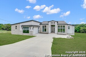6846 Spring Branch Rd in Spring Branch, TX - Building Photo - Building Photo
