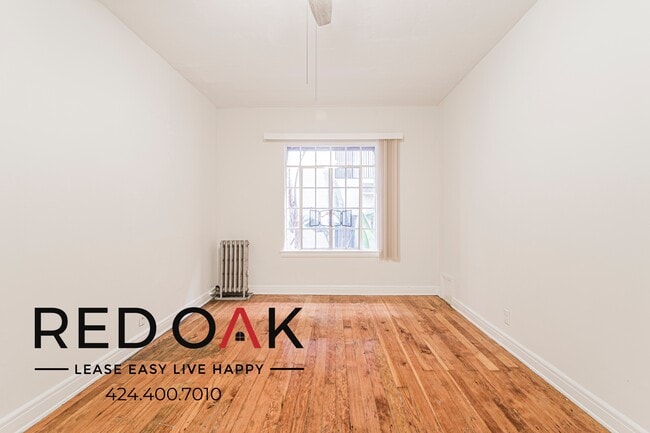 property at 621 S Gramercy Pl