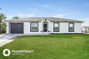 3521 17th St SW in Lehigh Acres, FL - Building Photo