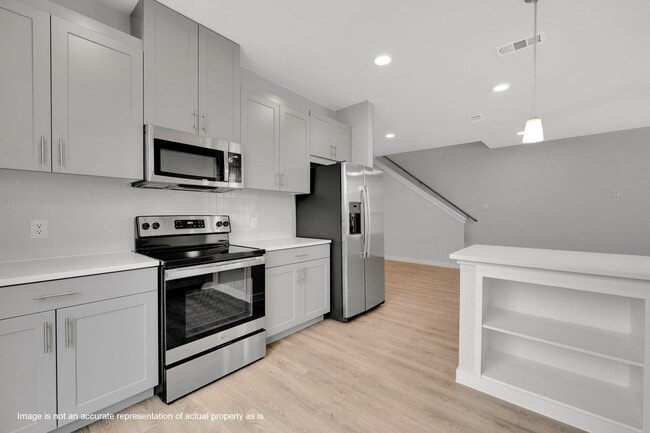 property at 10121 Conover Cmns Cir