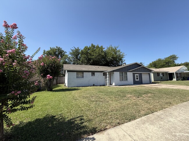 property at 5736 Shipp Dr