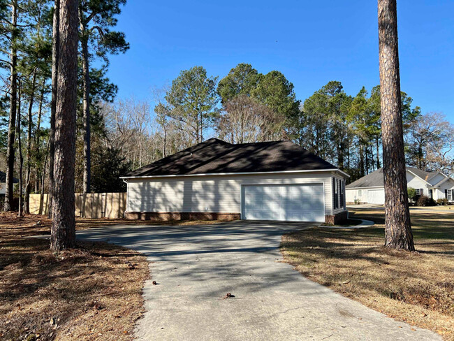 103 Green Tree Ct in Statesboro, GA - Building Photo - Building Photo