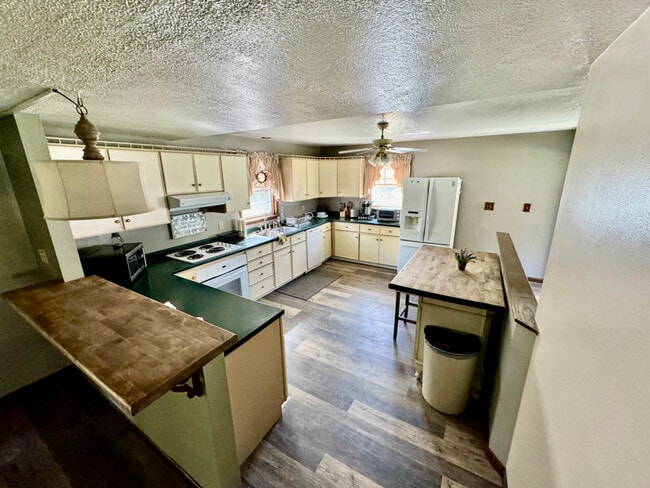 20 Hazlett Ln in Washington, PA - Foto de edificio - Building Photo