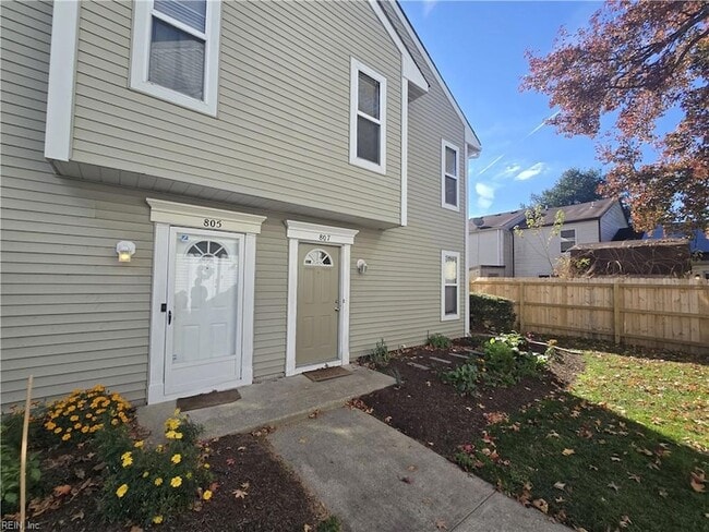 807 Zircon Ct in Virginia Beach, VA - Building Photo - Building Photo