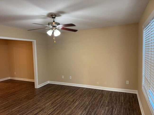 132 Brookwood Ave NE in Concord, NC - Building Photo - Building Photo