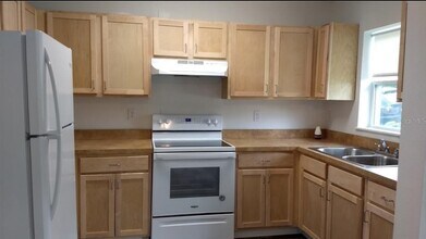 803 E Hart St, Unit 805 (right) in Groveland, FL - Building Photo - Building Photo