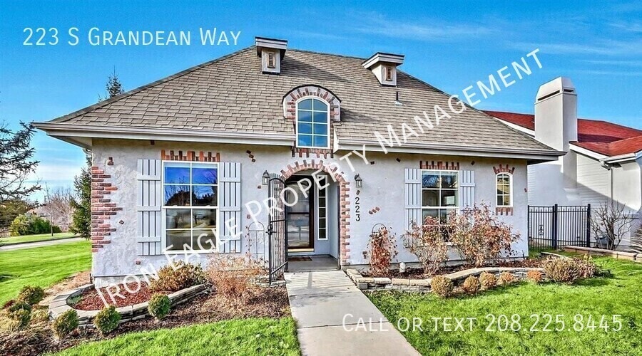 223 S Grandean Way in Eagle, ID - Building Photo