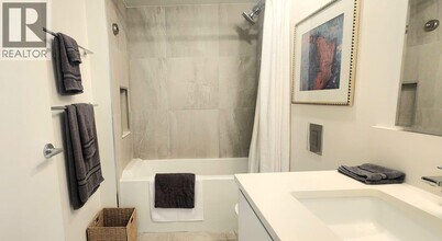 180 E 2nd Ave in Vancouver, BC - Building Photo - Building Photo