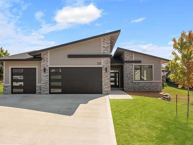 property at 375 NE 78th Ct