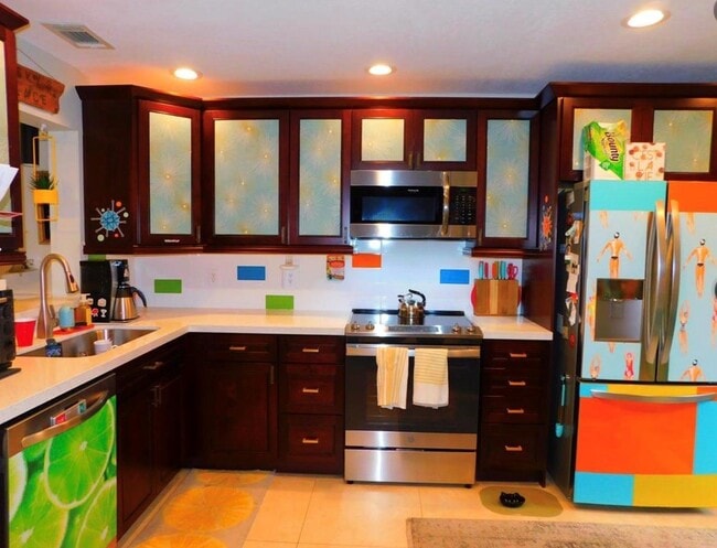 property at 797 S Riverside Dr