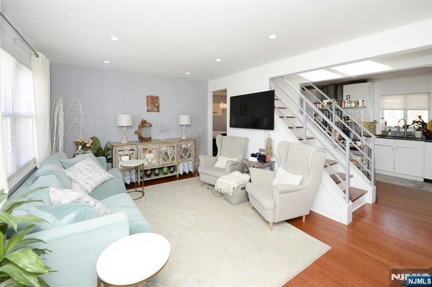 38-41 Taylor Road Unit in Fair Lawn, NJ - Building Photo