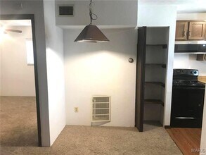 108 Ashley Dr in Fairview Heights, IL - Building Photo - Building Photo