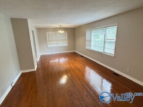 508 Forrest Cir NE in Huntsville, AL - Building Photo - Building Photo