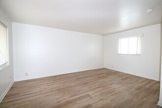 33 E Empire St in San Jose, CA - Building Photo - Building Photo