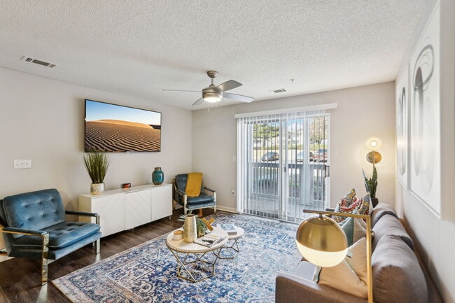 Peaks Landing in Conyers, GA - Foto de edificio - Building Photo