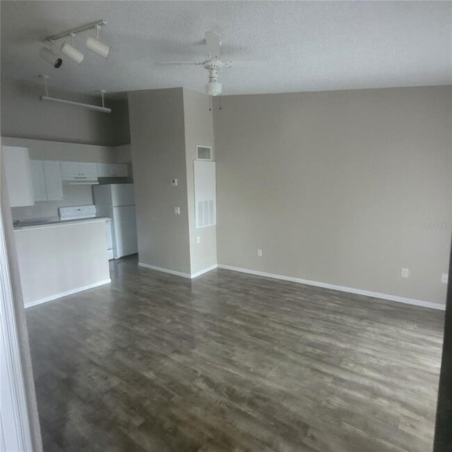 2210 Yankee Pl in Orlando, FL - Building Photo - Building Photo