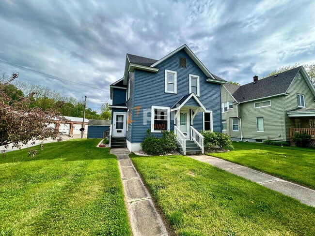 property at 1302 2nd St