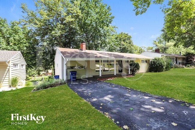 7923 Maple St in Prairie Village, KS - Building Photo - Building Photo
