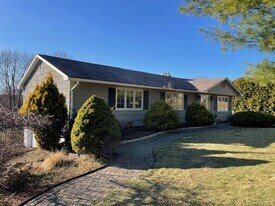 206 Waters Edge in Valley Cottage, NY - Building Photo