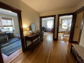 78 Browne St, Unit 2 in Brookline, MA - Building Photo - Building Photo