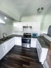 2160 Glenwood in Toledo, OH - Building Photo - Building Photo