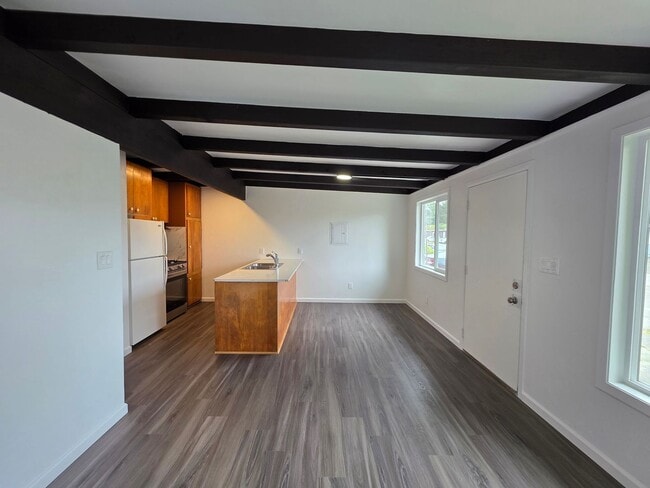 property at 1031 Sun Rd