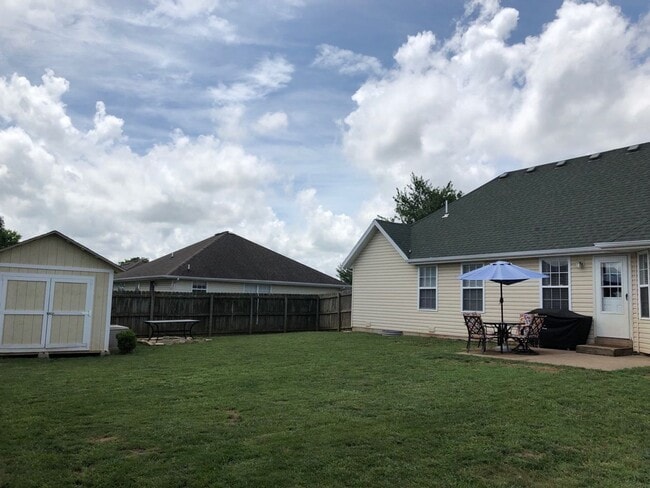 448 Taylor Dr in Republic, MO - Building Photo - Building Photo