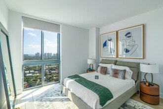 Cascade At Link in Miami, FL - Building Photo - Interior Photo