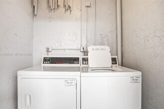 1800 N Congress Ave in West Palm Beach, FL - Building Photo - Building Photo