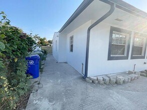 324 SW 22nd St in Fort Lauderdale, FL - Building Photo - Building Photo