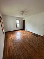 2616 S 4th St in Springfield, IL - Building Photo