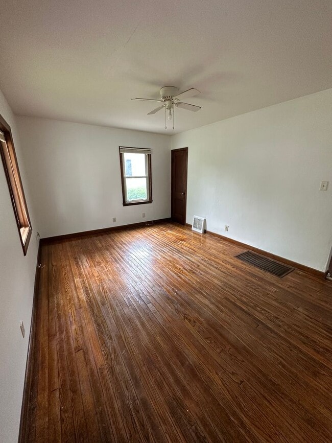 property at 2616 S 4th St